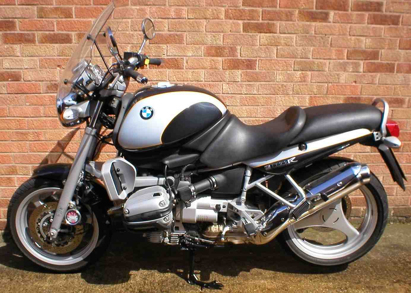 Bmw r1100rs review